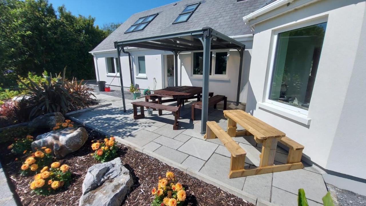 Atlantic Retreat Lodge Kinvara Bagian luar foto