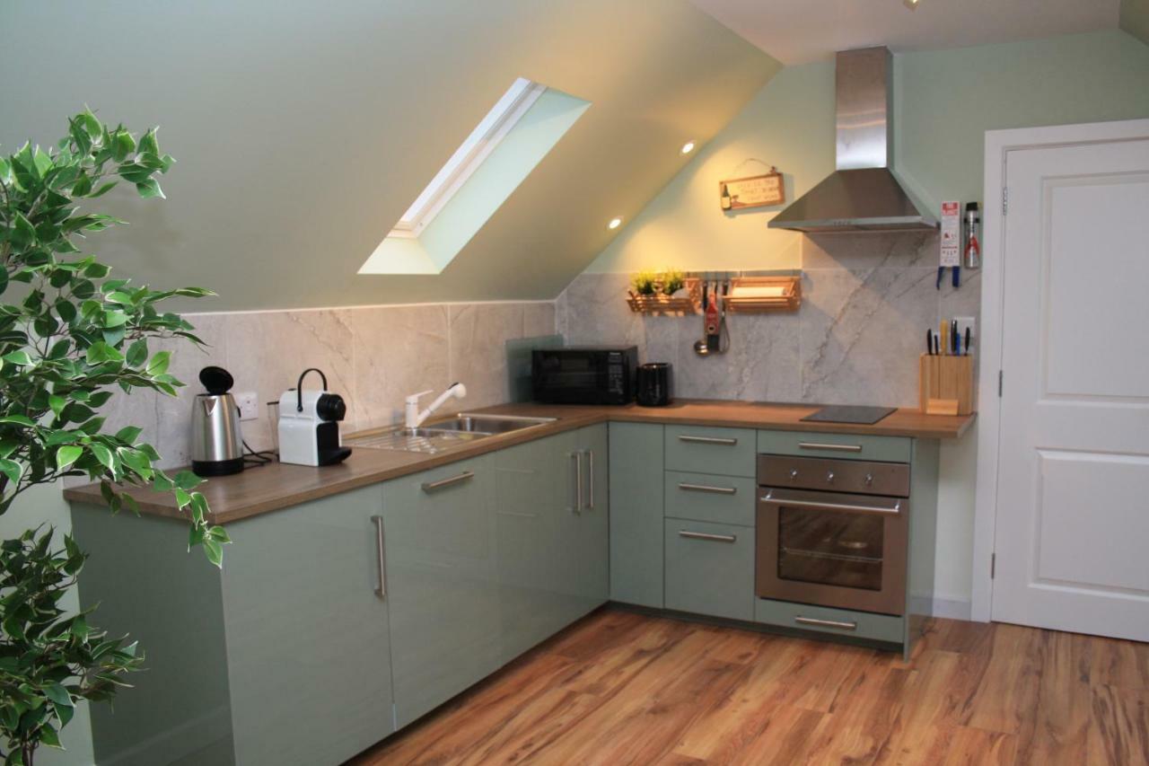 Atlantic Retreat Lodge Kinvara Bagian luar foto