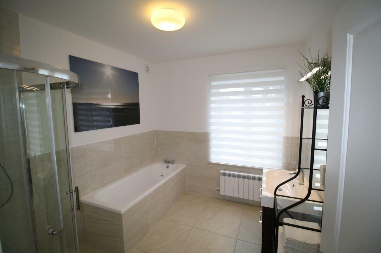 Atlantic Retreat Lodge Kinvara Bagian luar foto