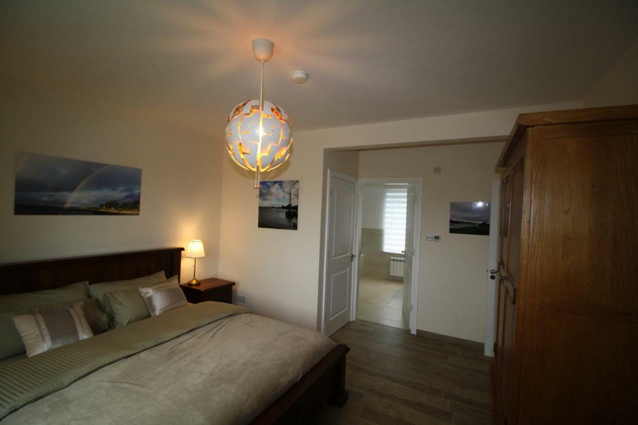 Atlantic Retreat Lodge Kinvara Bagian luar foto