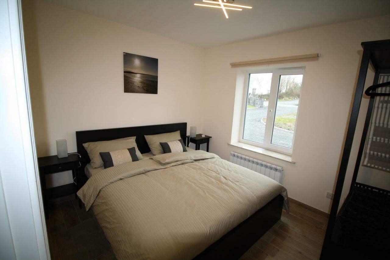 Atlantic Retreat Lodge Kinvara Bagian luar foto