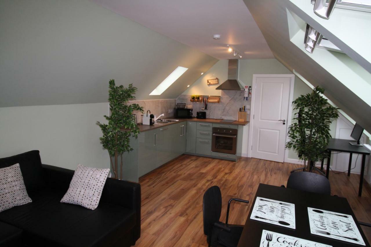 Atlantic Retreat Lodge Kinvara Bagian luar foto