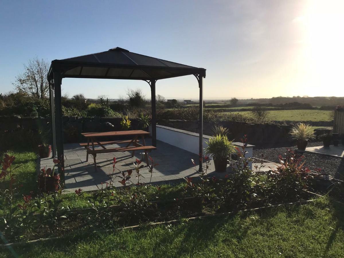 Atlantic Retreat Lodge Kinvara Bagian luar foto