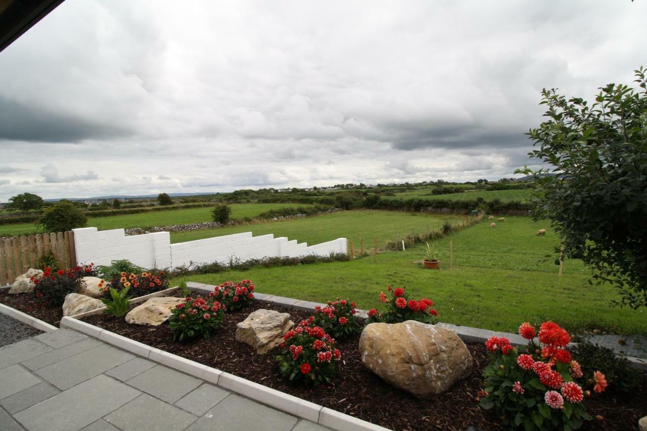 Atlantic Retreat Lodge Kinvara Bagian luar foto